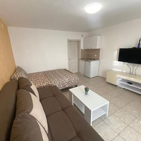 Apartmani Marojevic, บาร์ ภายนอก รูปภาพ