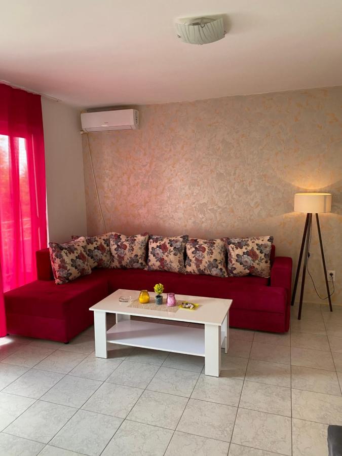 Apartmani Marojevic, บาร์ ภายนอก รูปภาพ