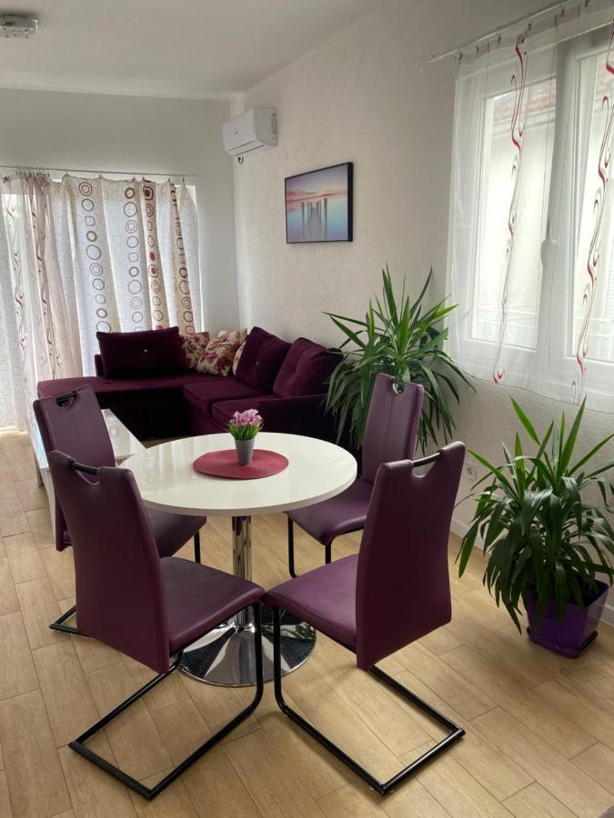 Apartmani Marojevic, บาร์ ภายนอก รูปภาพ