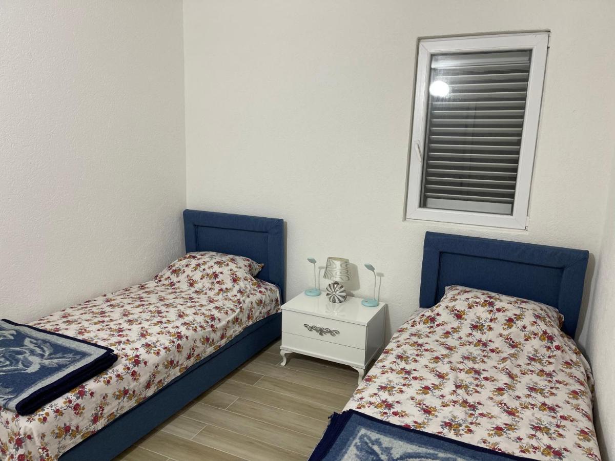 Apartmani Marojevic, บาร์ ภายนอก รูปภาพ