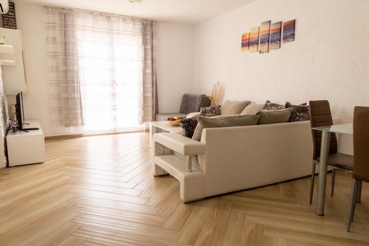 Apartmani Marojevic, บาร์ ภายนอก รูปภาพ