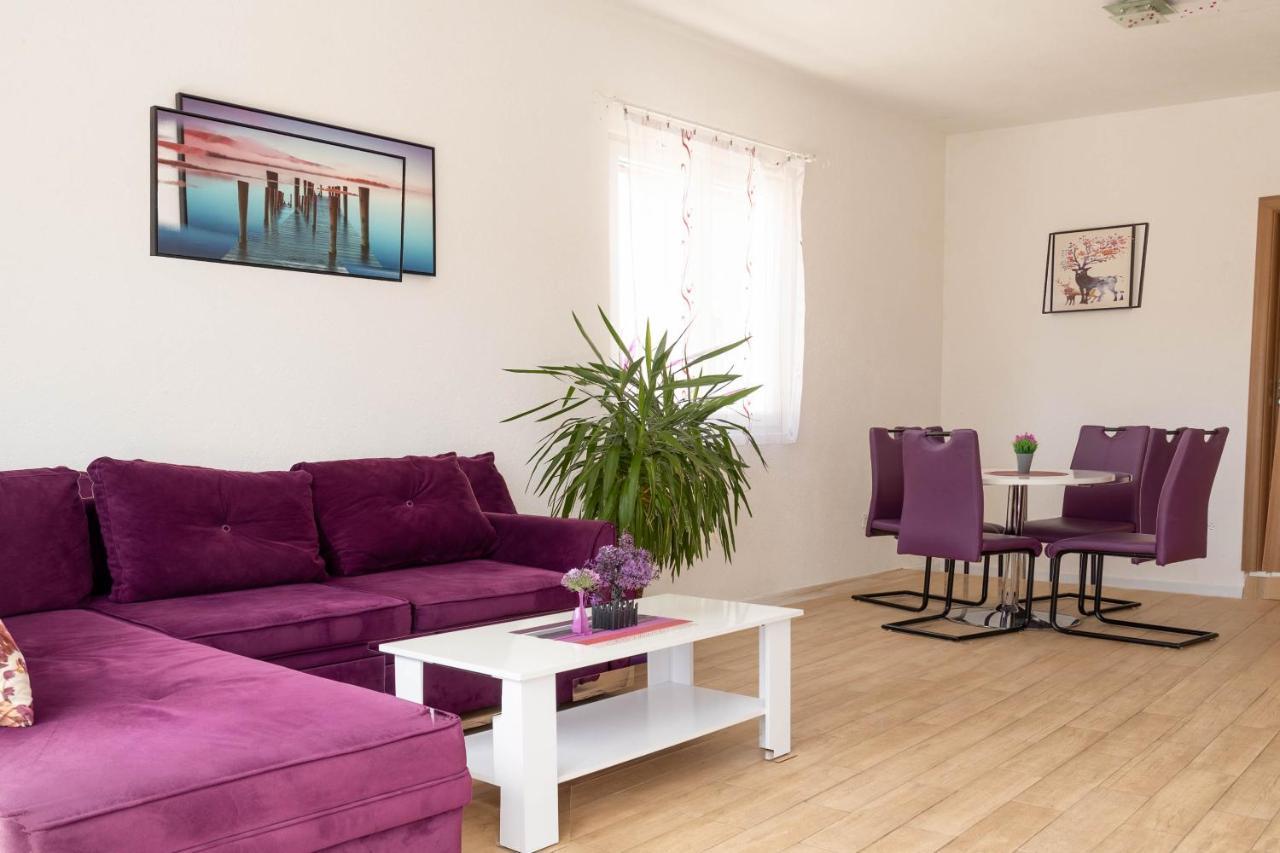 Apartmani Marojevic, บาร์ ภายนอก รูปภาพ